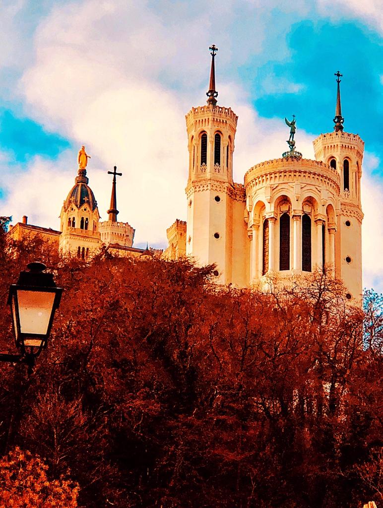 learning-french-monument-travel