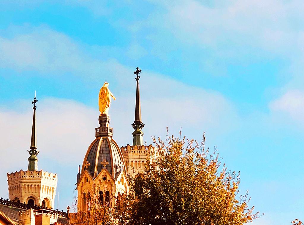 learning-french-monument-travel